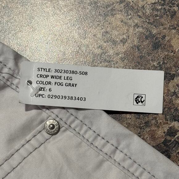 NWT Gloria Vanderbilt Pants Cropped Wide Leg Minimalist Casual Neutral Gray 6 - Picture 3 of 8